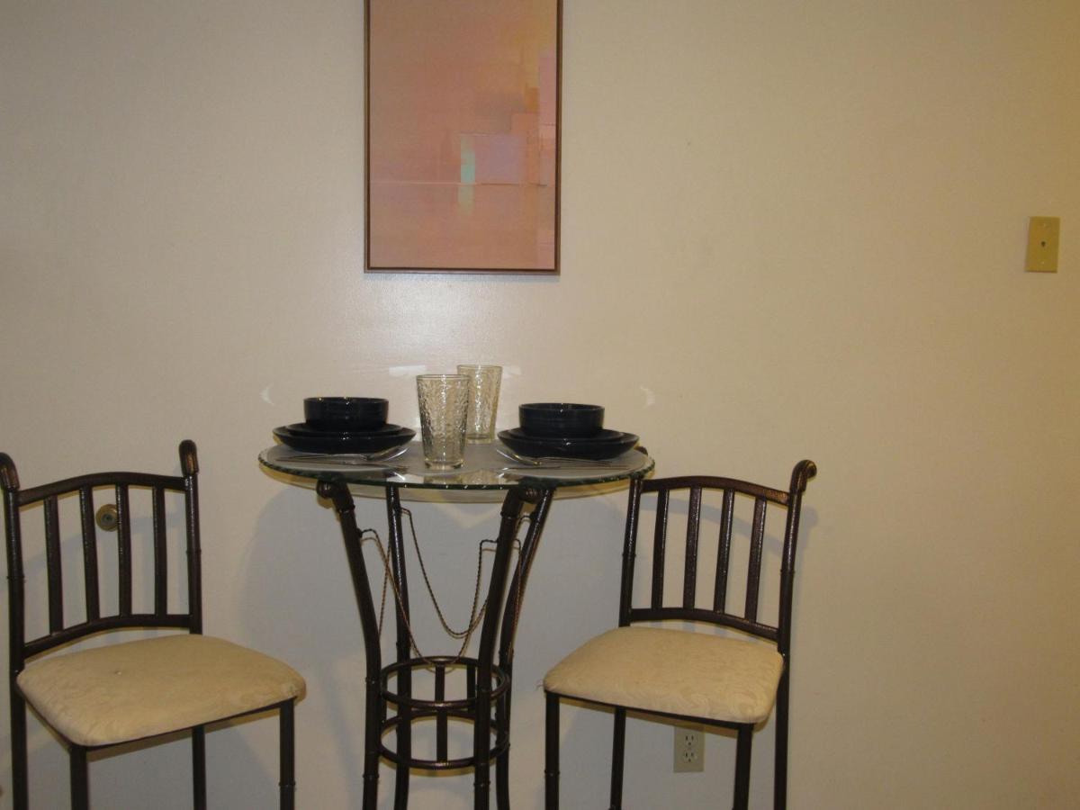 Located In The Noma-Gallaudet Neighborhood Apartment Washington Exterior photo