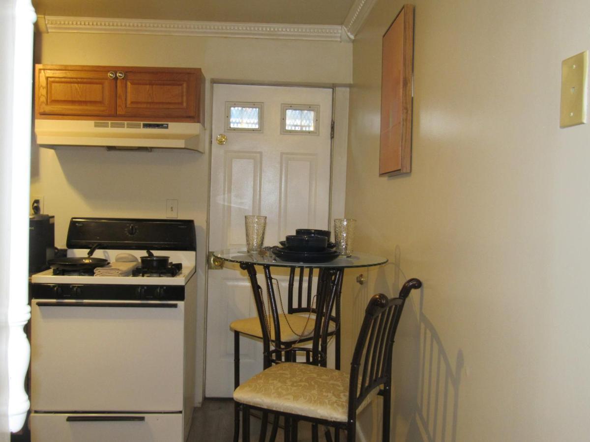 Located In The Noma-Gallaudet Neighborhood Apartment Washington Exterior photo