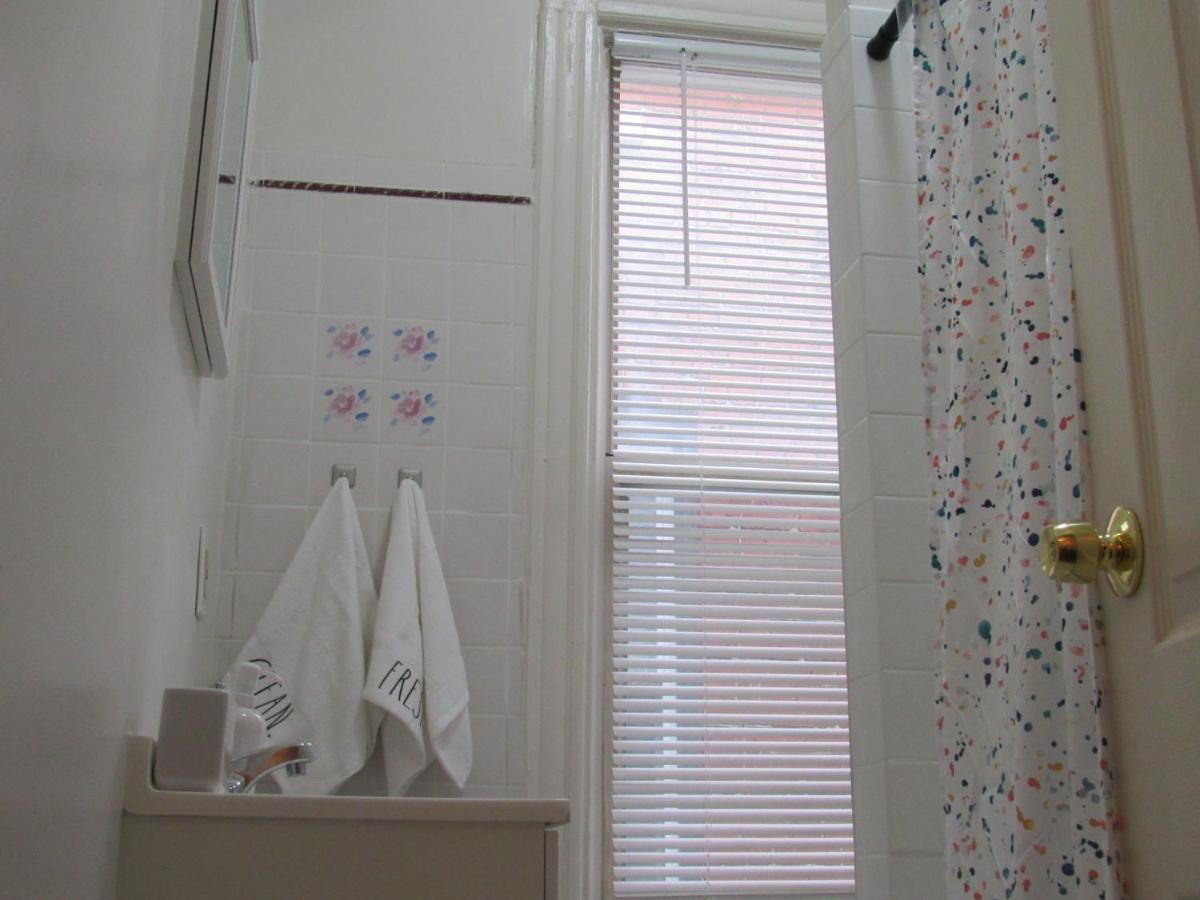 Located In The Noma-Gallaudet Neighborhood Apartment Washington Exterior photo